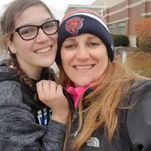 Meet your Posher, Anna libura